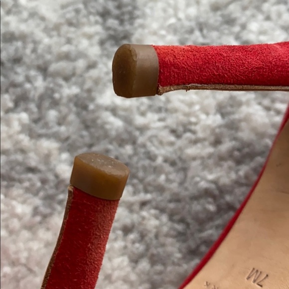 Trina Turk red suede heel size 7 - Picture 5 of 5